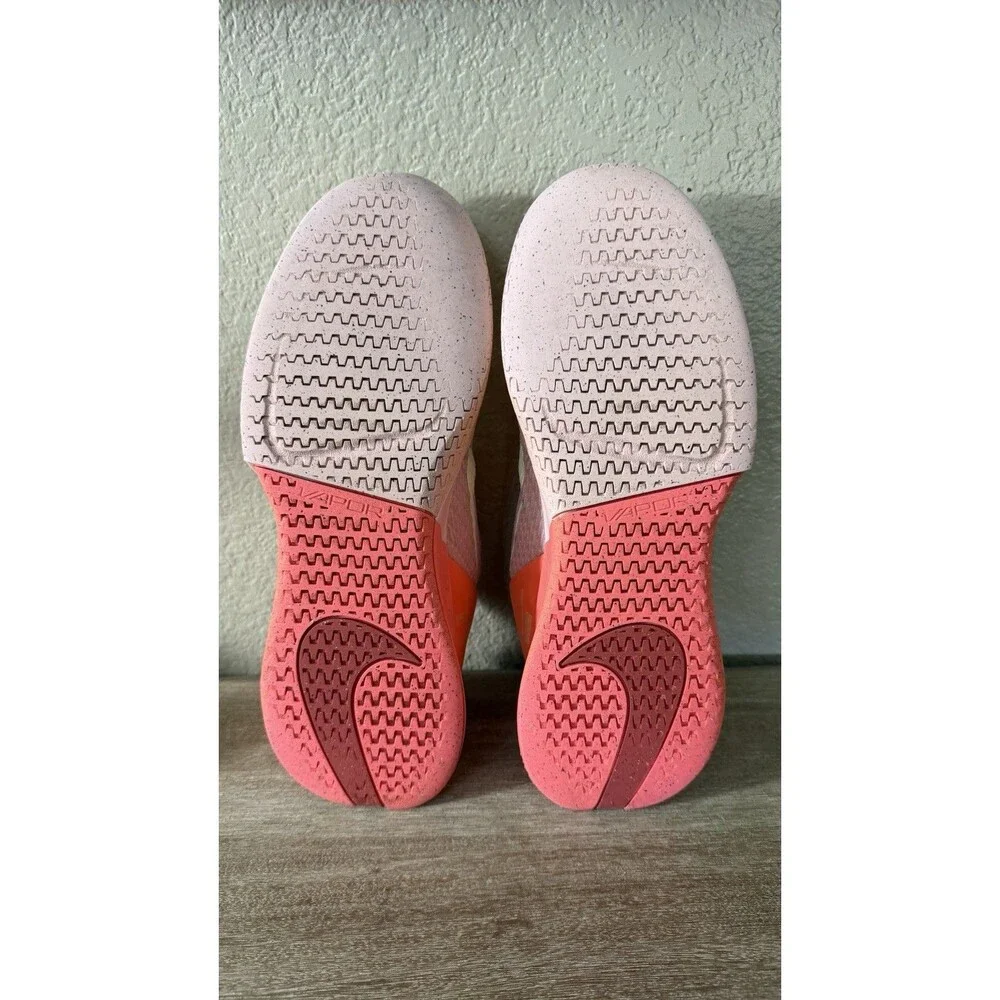Nike Air Zoom Vapor Pro 2 HC Women’s 9.5 Pink Red Tennis Shoes DR6192-601